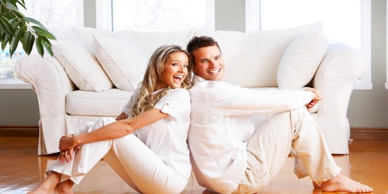 What are the characteristics of the healthy and happy relationship in Cambridge